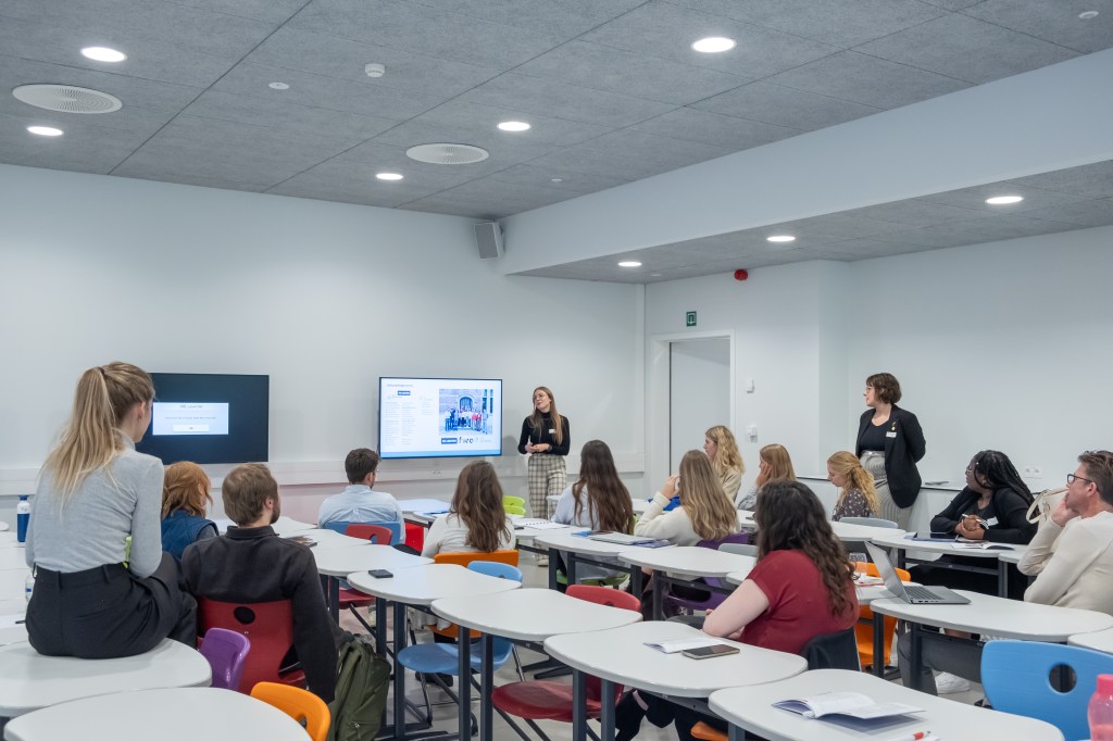 Recruiting Local representatives